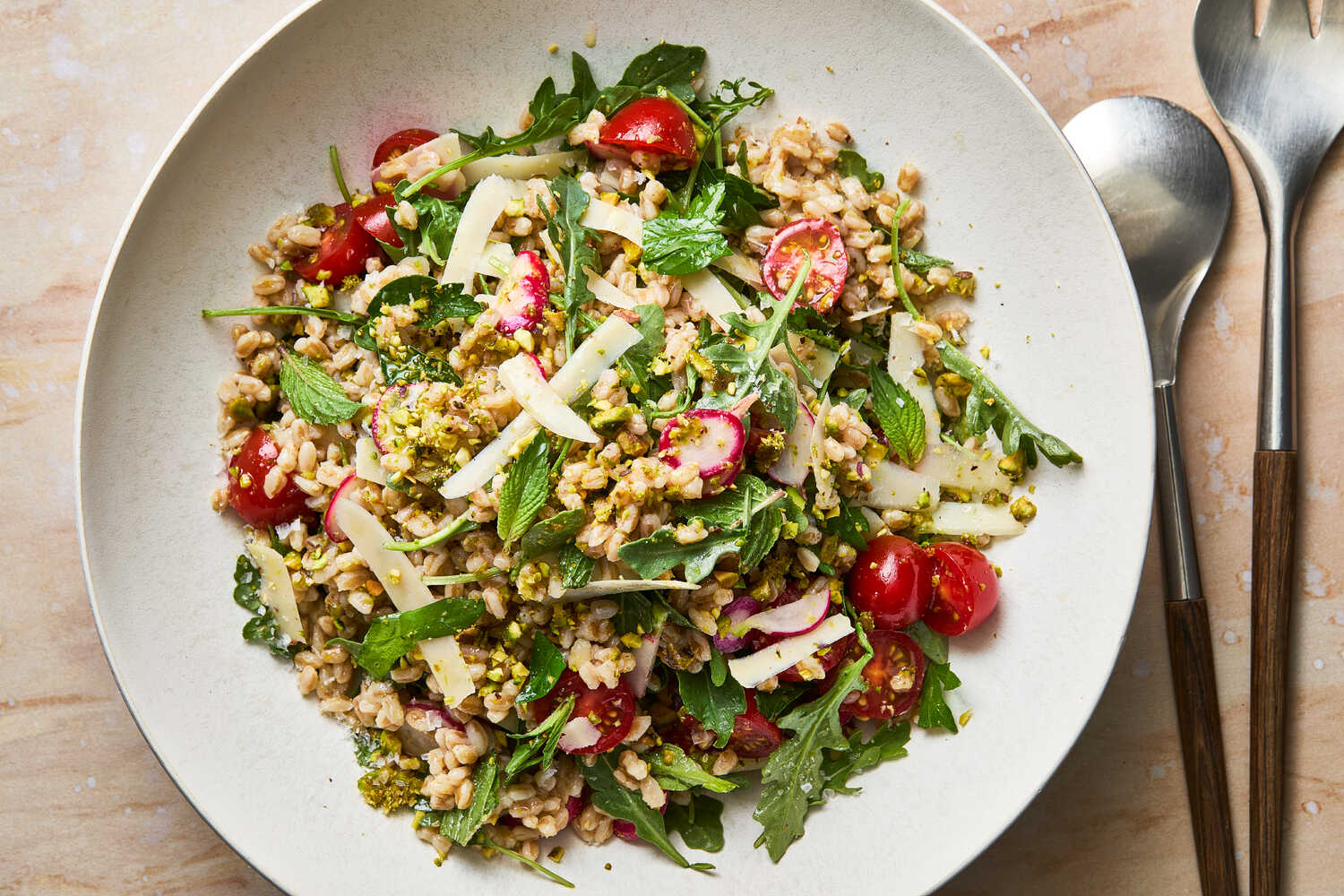 Unlock Stellar Farro Salad: Essential Tips for Rich Flavor